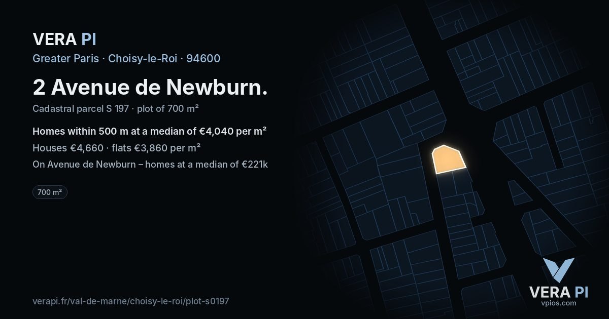 2 Avenue de Newburn, Choisy-le-Roi at night – the plot lit, the parcels around coloured by the prices near them