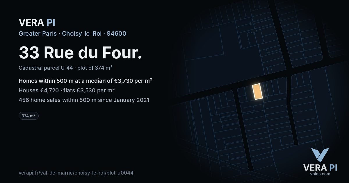 33 Rue du Four, Choisy-le-Roi at night – the plot lit, the parcels around coloured by the prices near them