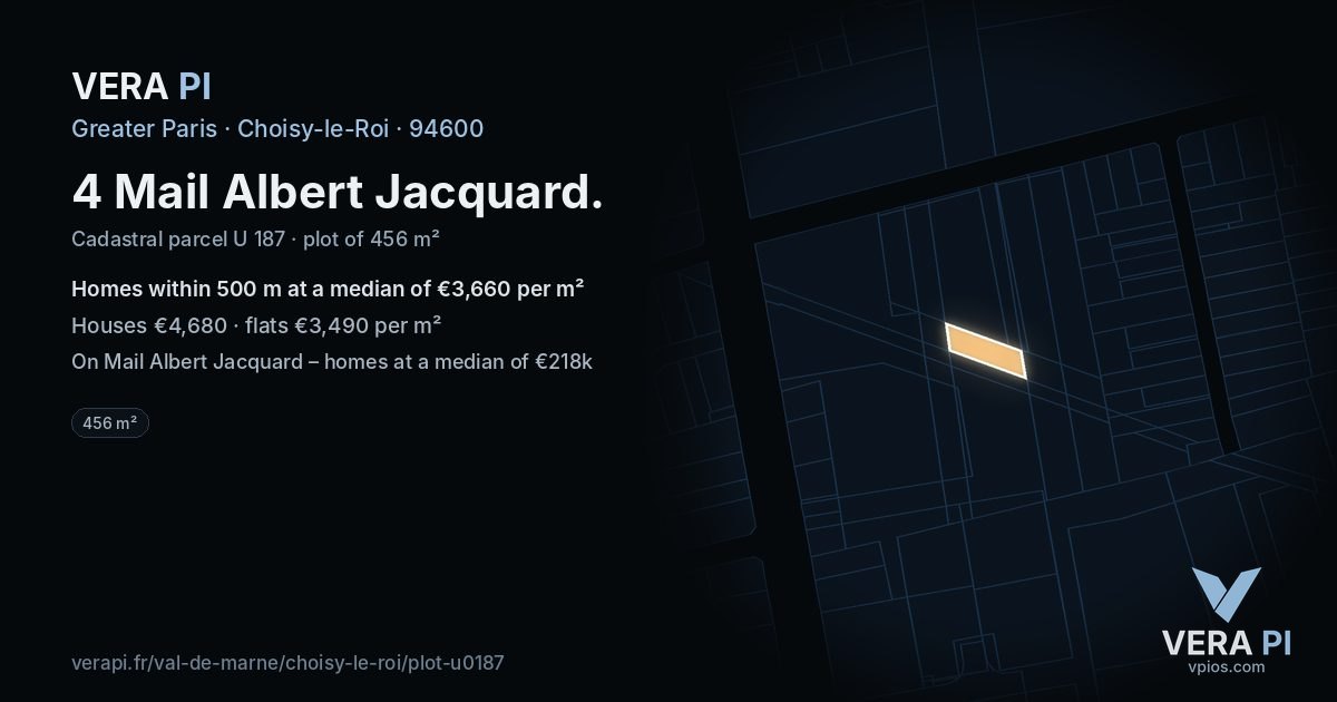 4 Mail Albert Jacquard, Choisy-le-Roi at night – the plot lit, the parcels around coloured by the prices near them