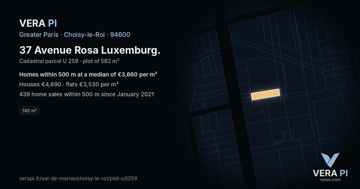 37 Avenue Rosa Luxemburg, Choisy-le-Roi at night – the plot lit, the parcels around coloured by the prices near them