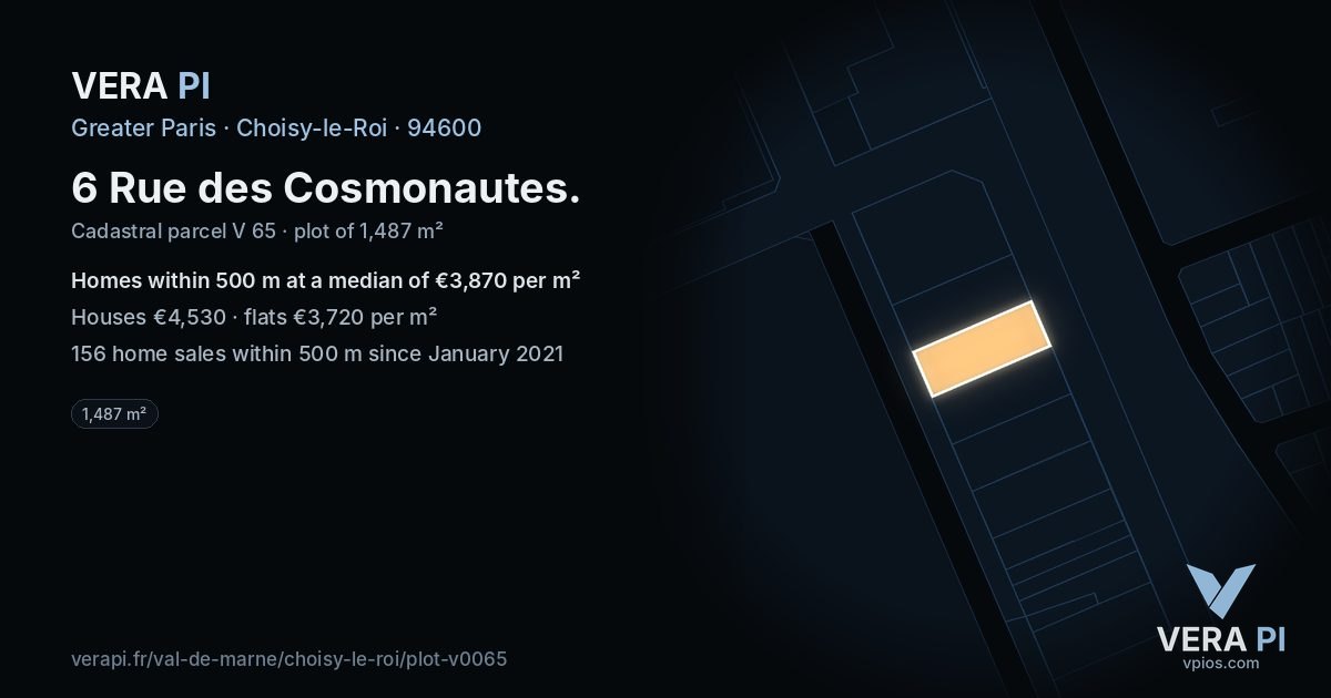 6 Rue des Cosmonautes, Choisy-le-Roi at night – the plot lit, the parcels around coloured by the prices near them