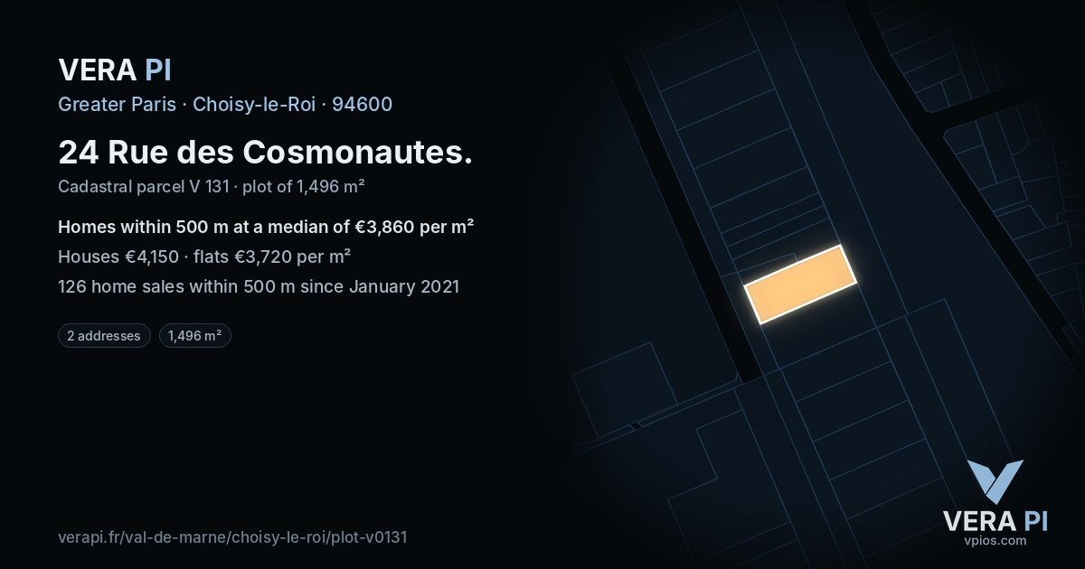 24 Rue des Cosmonautes, Choisy-le-Roi at night – the plot lit, the parcels around coloured by the prices near them