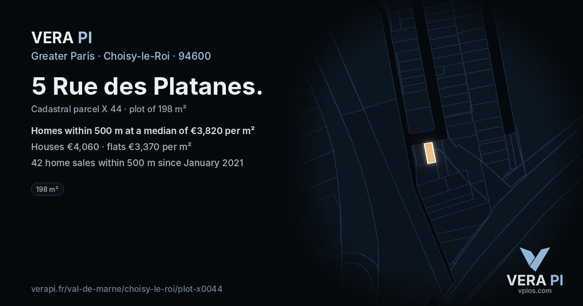 5 Rue des Platanes, Choisy-le-Roi at night – the plot lit, the parcels around coloured by the prices near them