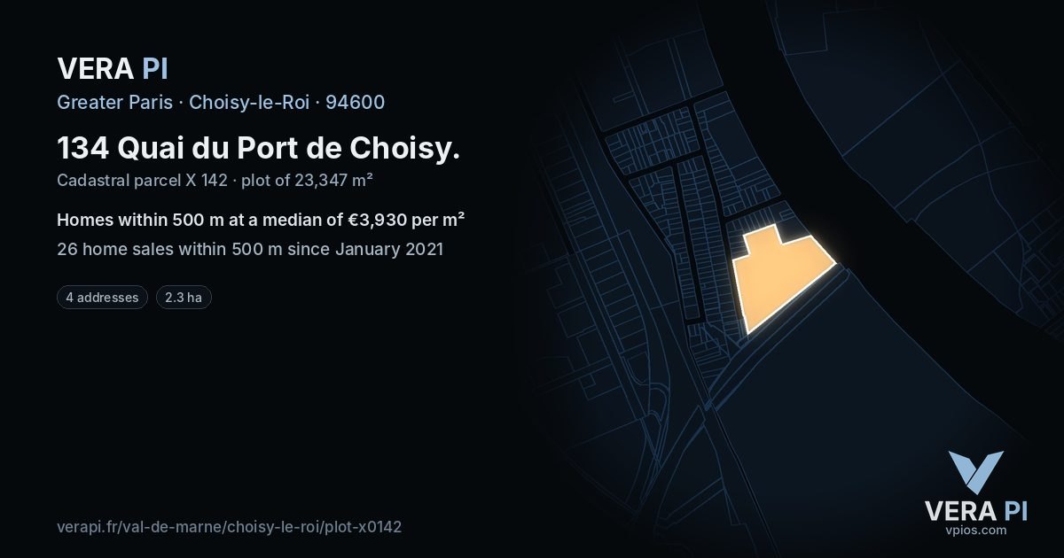 134 Quai du Port de Choisy, Choisy-le-Roi at night – the plot lit, the parcels around coloured by the prices near them