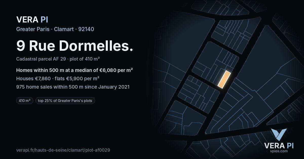 9 Rue Dormelles, Clamart at night – the plot lit, the parcels around coloured by the prices near them