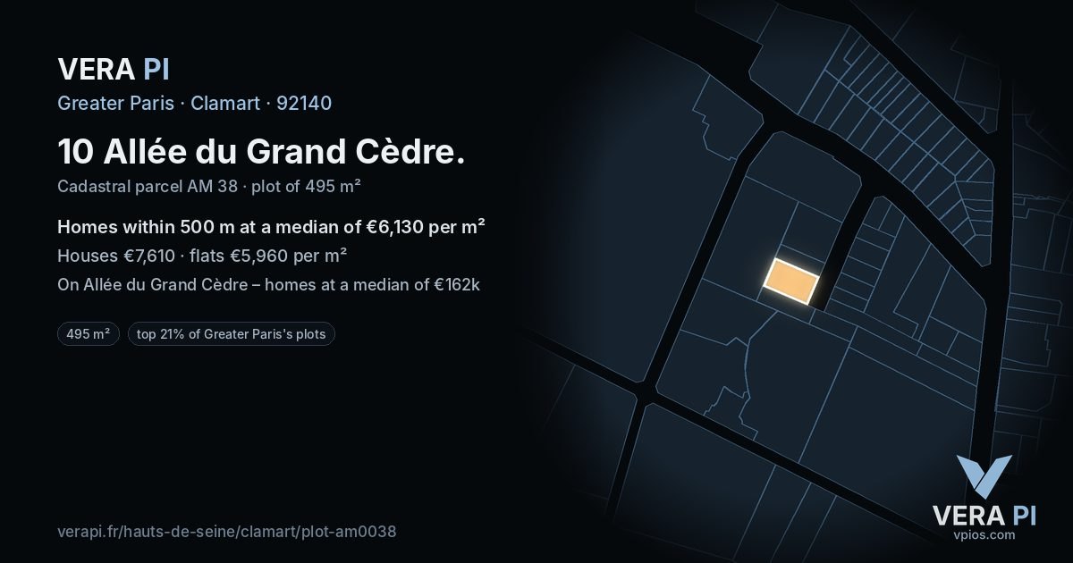 10 Allée du Grand Cèdre, Clamart at night – the plot lit, the parcels around coloured by the prices near them