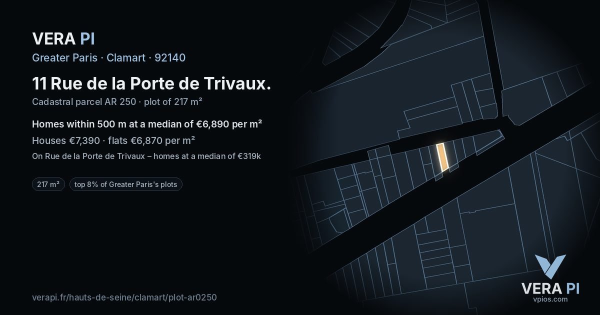 11 Rue de la Porte de Trivaux, Clamart at night – the plot lit, the parcels around coloured by the prices near them