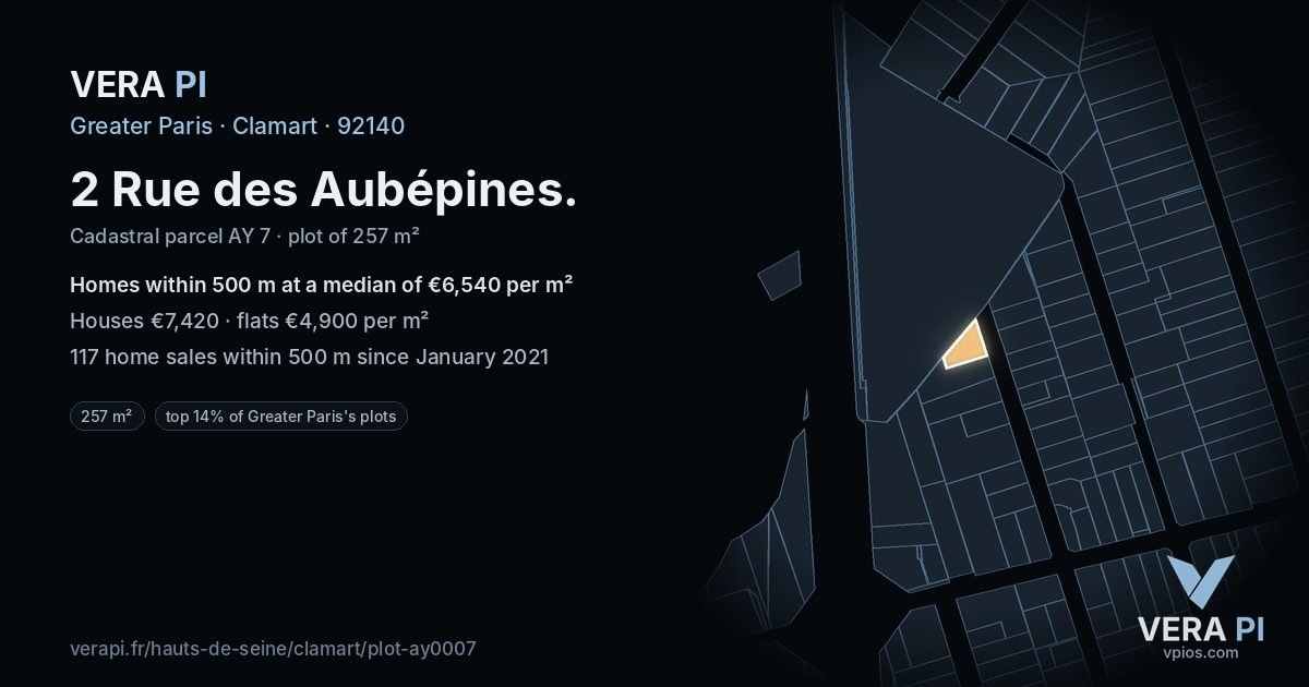 2 Rue des Aubépines, Clamart at night – the plot lit, the parcels around coloured by the prices near them