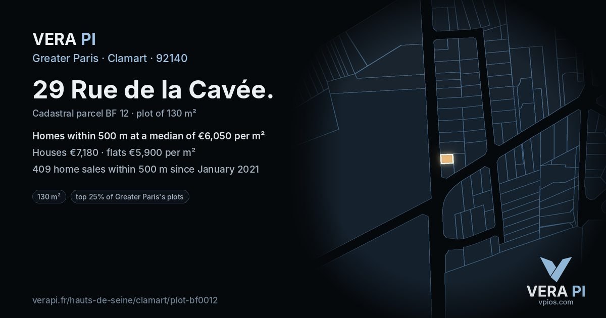 29 Rue de la Cavée, Clamart at night – the plot lit, the parcels around coloured by the prices near them
