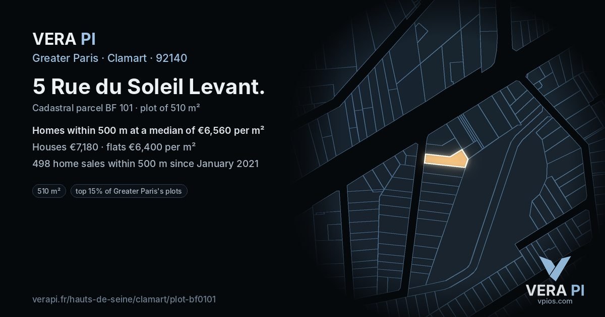 5 Rue du Soleil Levant, Clamart at night – the plot lit, the parcels around coloured by the prices near them