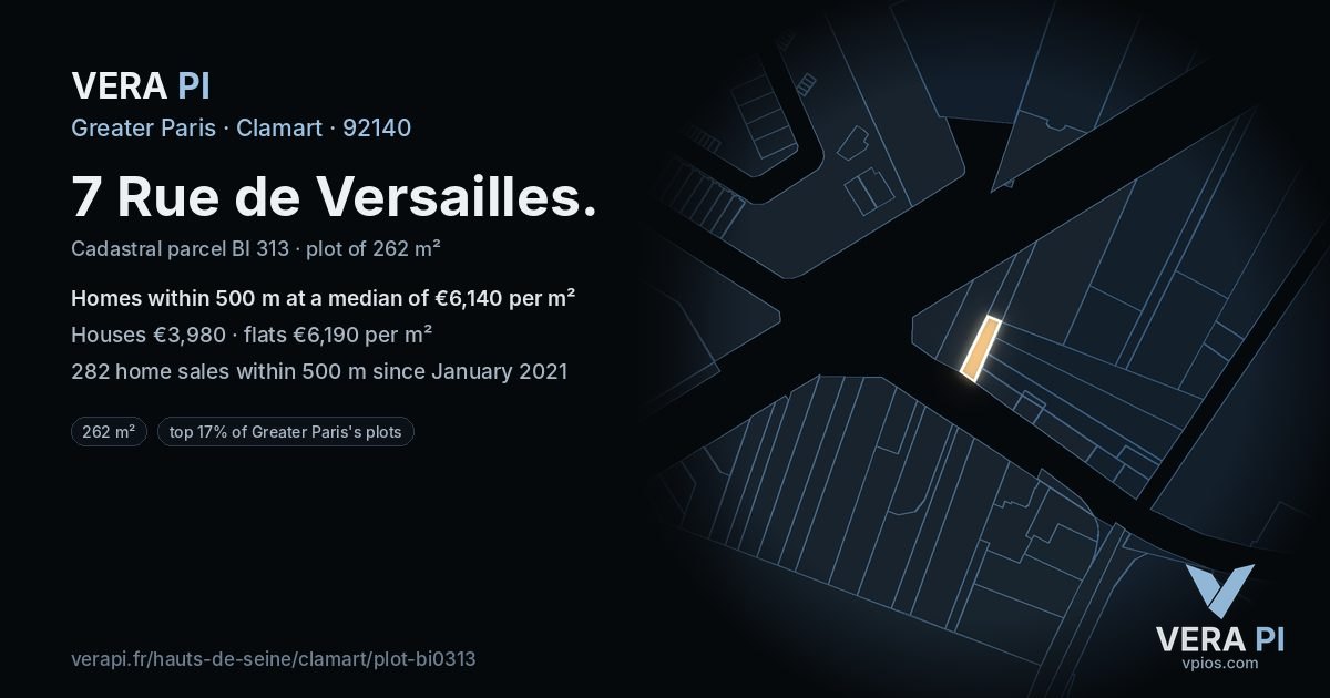 7 Rue de Versailles, Clamart at night – the plot lit, the parcels around coloured by the prices near them