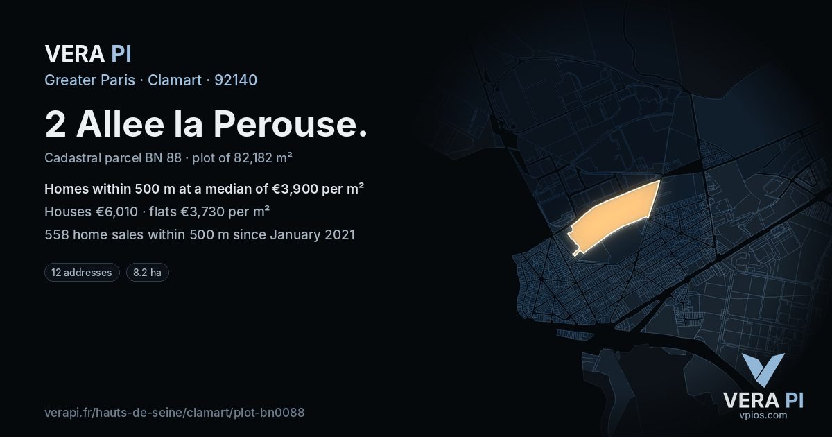 2 Allee la Perouse, Clamart at night – the plot lit, the parcels around coloured by the prices near them