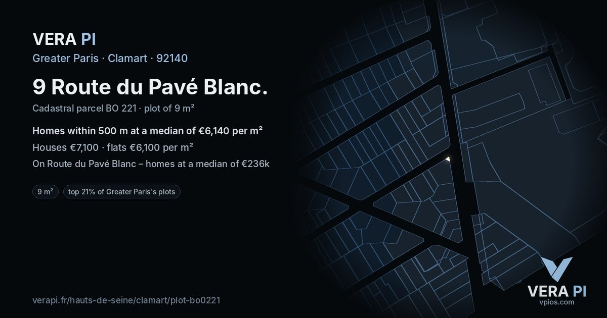 9 Route du Pavé Blanc, Clamart at night – the plot lit, the parcels around coloured by the prices near them