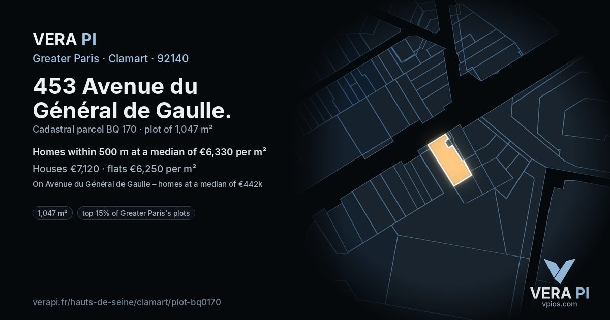 453 Avenue du Général de Gaulle, Clamart at night – the plot lit, the parcels around coloured by the prices near them