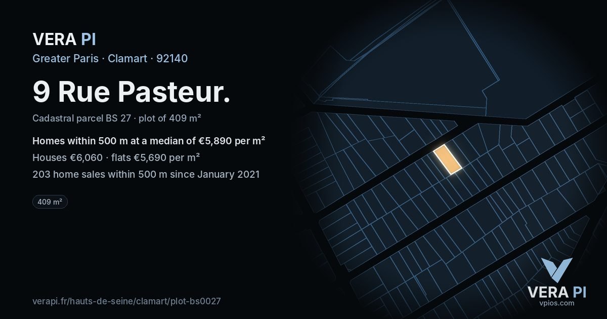 9 Rue Pasteur, Clamart at night – the plot lit, the parcels around coloured by the prices near them