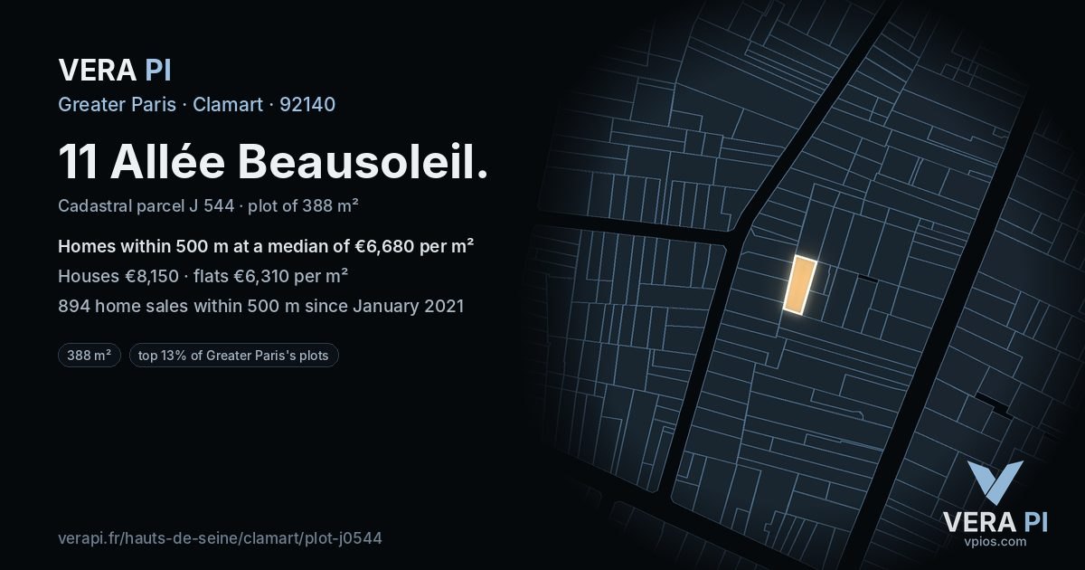11 Allée Beausoleil, Clamart at night – the plot lit, the parcels around coloured by the prices near them