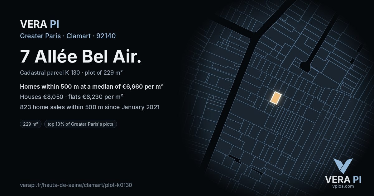 7 Allée Bel Air, Clamart at night – the plot lit, the parcels around coloured by the prices near them