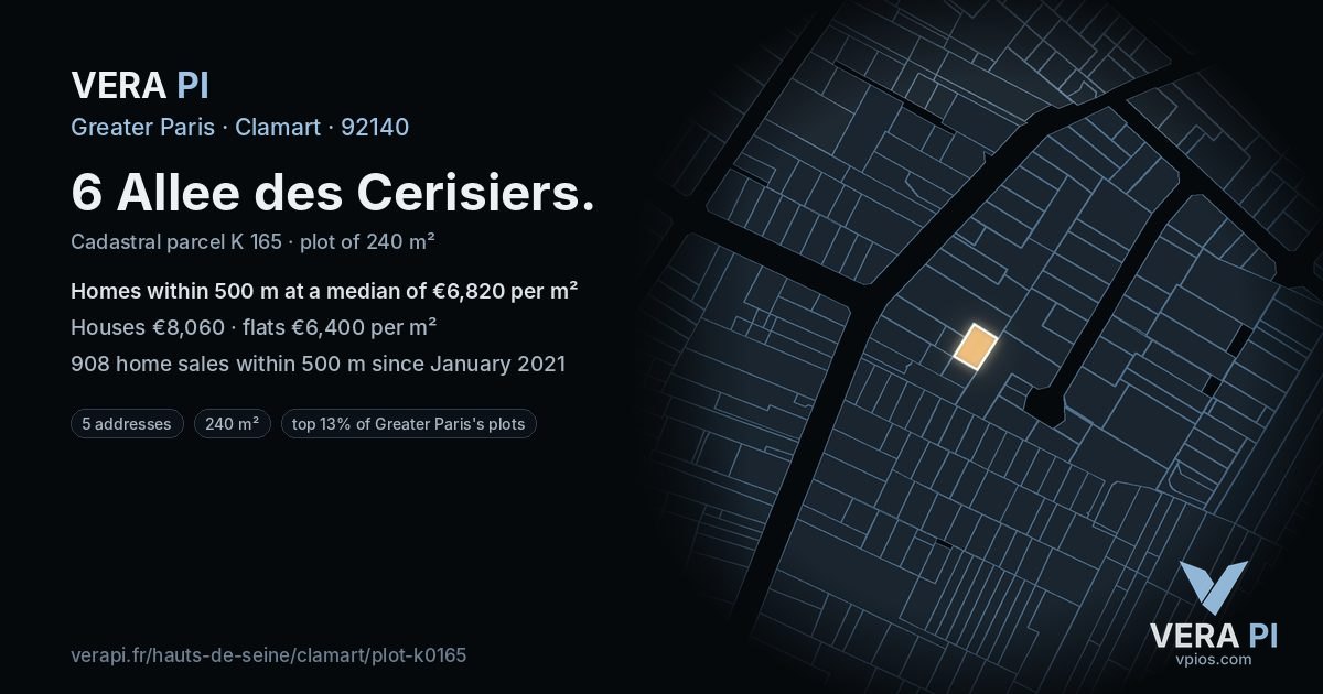 6 Allee des Cerisiers, Clamart at night – the plot lit, the parcels around coloured by the prices near them