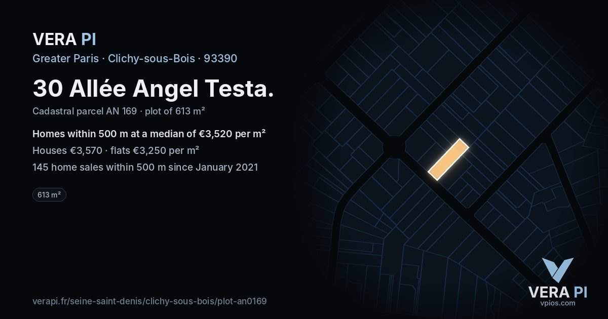 30 Allée Angel Testa, Clichy-sous-Bois at night – the plot lit, the parcels around coloured by the prices near them