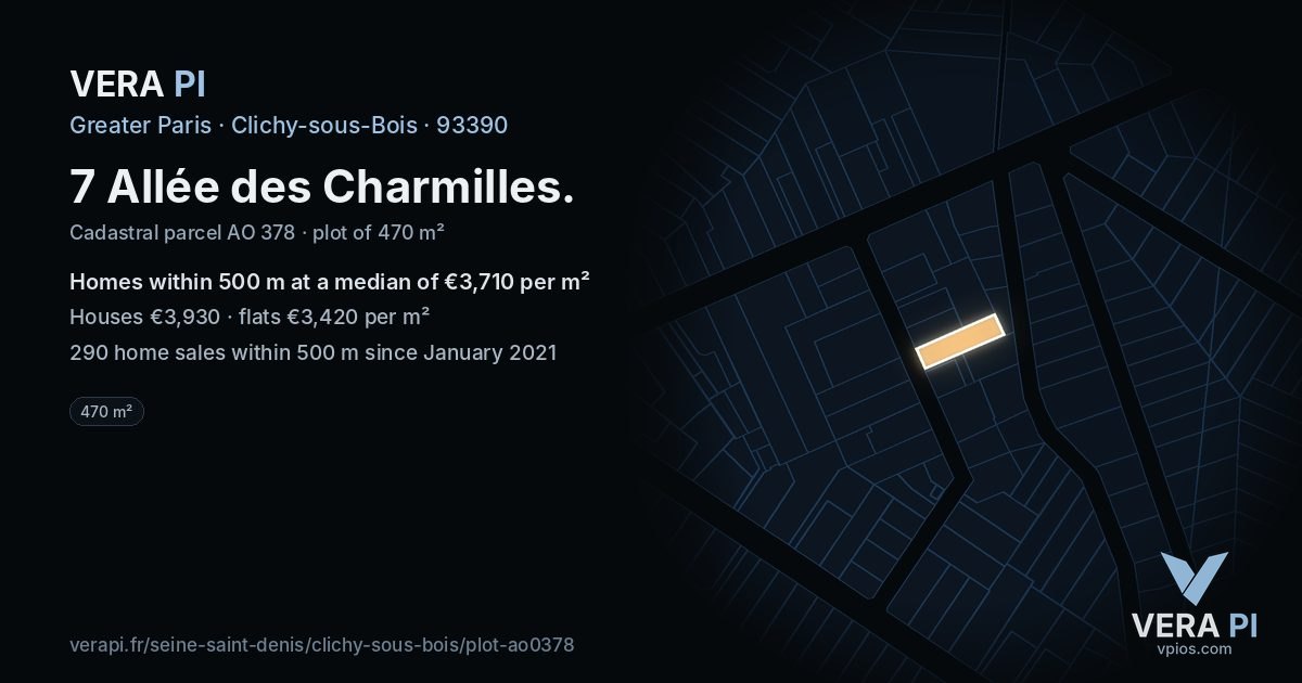 7 Allée des Charmilles, Clichy-sous-Bois at night – the plot lit, the parcels around coloured by the prices near them