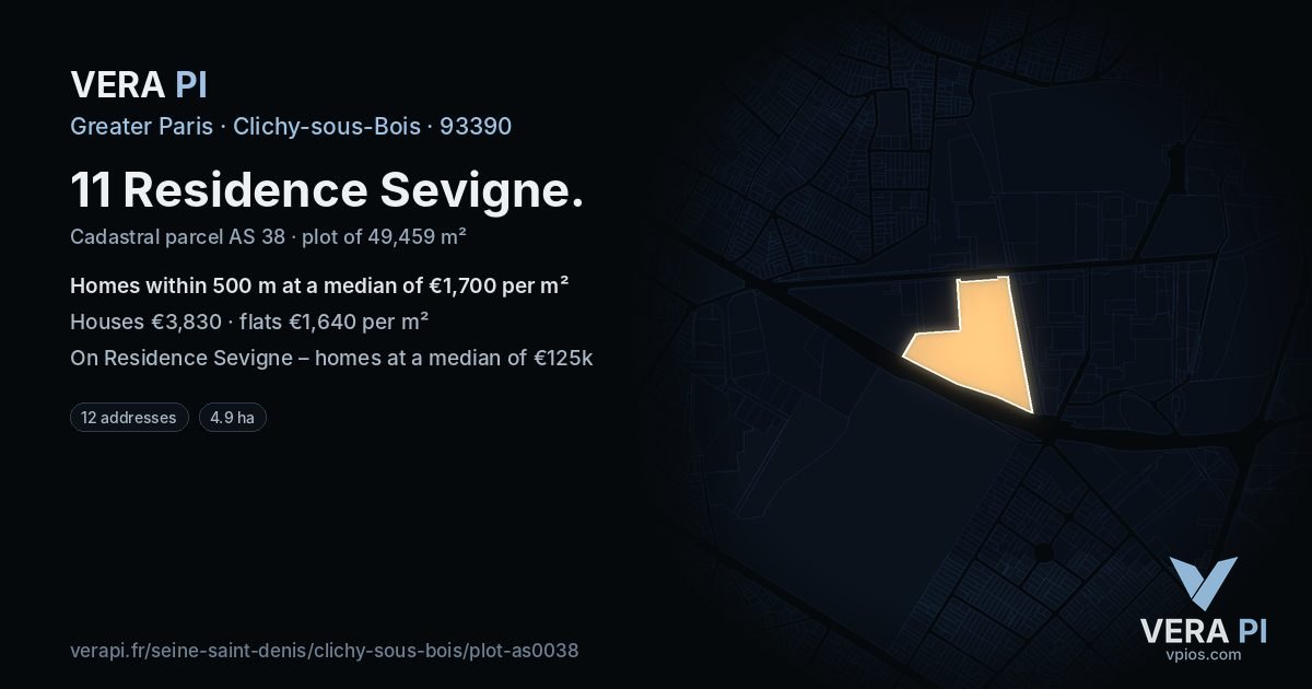 11 Residence Sevigne, Clichy-sous-Bois at night – the plot lit, the parcels around coloured by the prices near them