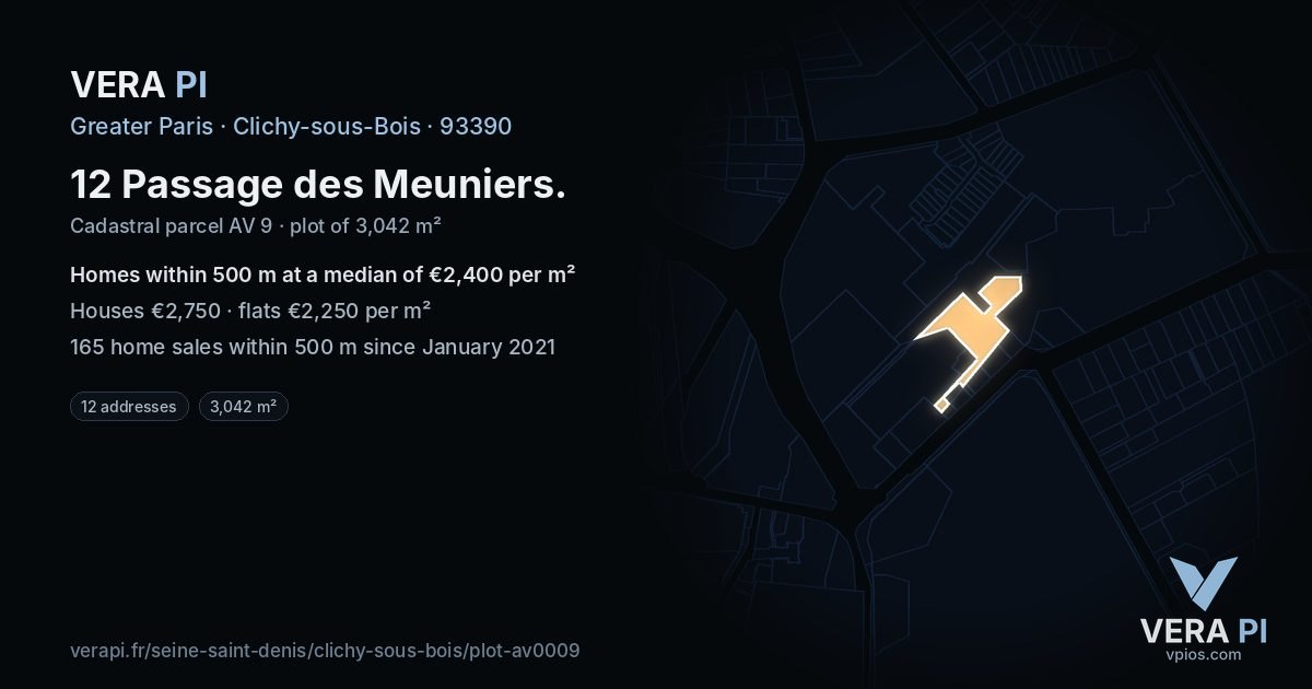 12 Passage des Meuniers, Clichy-sous-Bois at night – the plot lit, the parcels around coloured by the prices near them