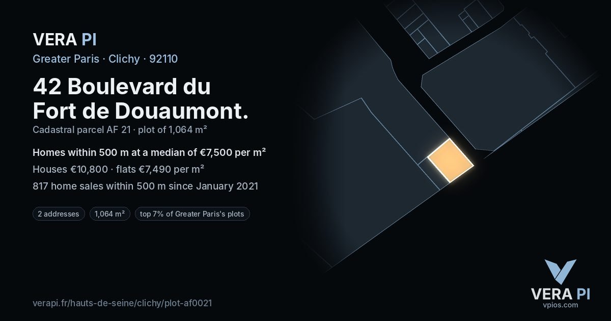 42 Boulevard du Fort de Douaumont, Clichy at night – the plot lit, the parcels around coloured by the prices near them