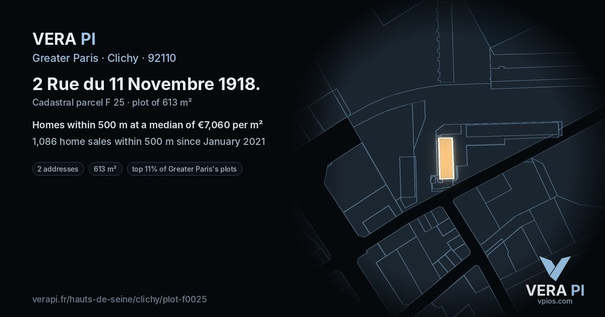 2 Rue du 11 Novembre 1918, Clichy at night – the plot lit, the parcels around coloured by the prices near them