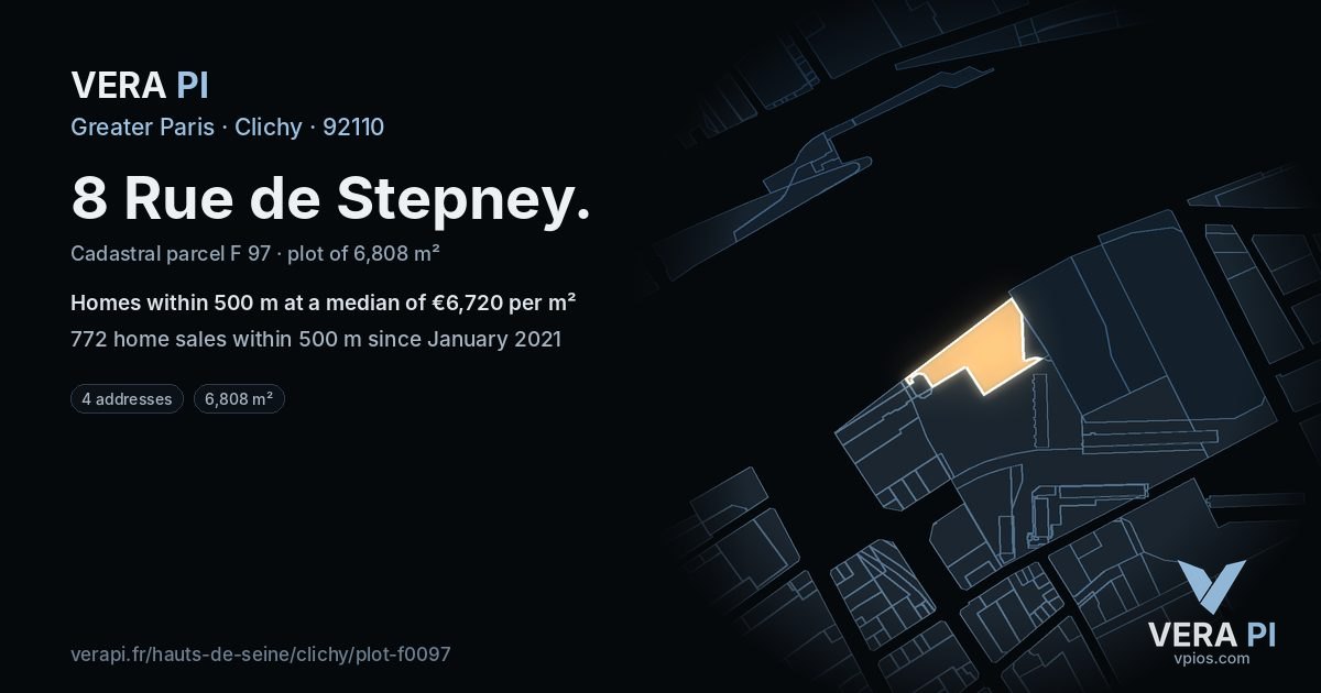 8 Rue de Stepney, Clichy at night – the plot lit, the parcels around coloured by the prices near them