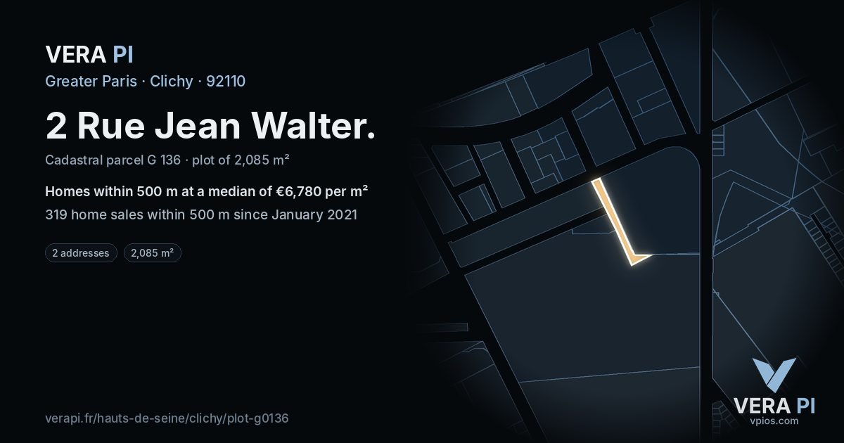 2 Rue Jean Walter, Clichy at night – the plot lit, the parcels around coloured by the prices near them