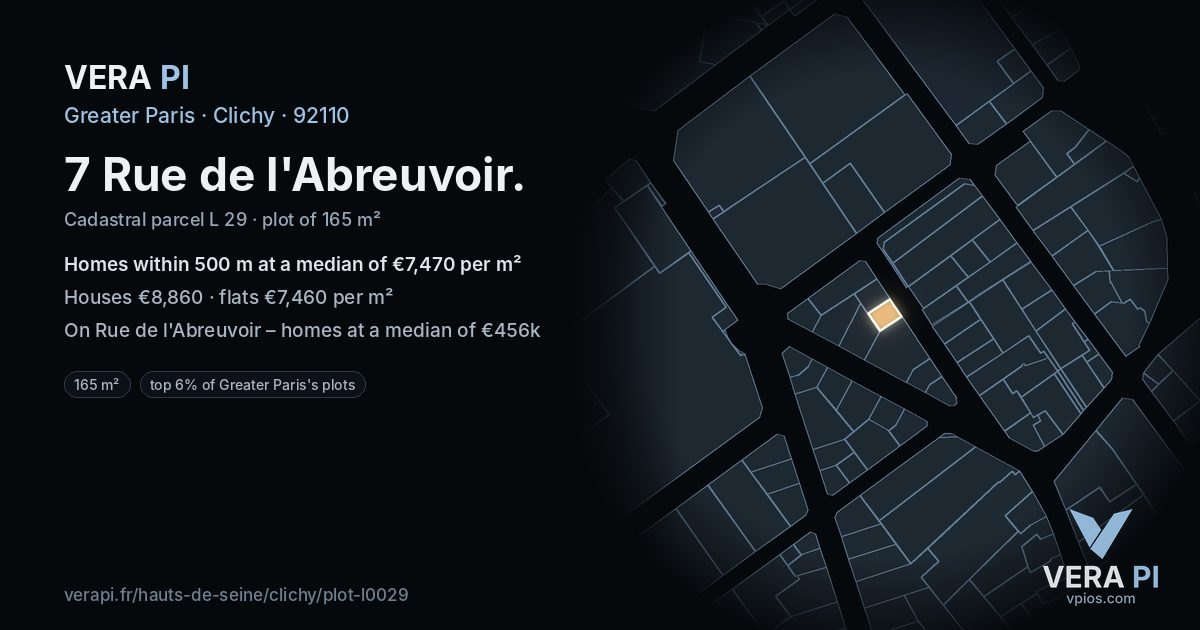 7 Rue de l'Abreuvoir, Clichy at night – the plot lit, the parcels around coloured by the prices near them