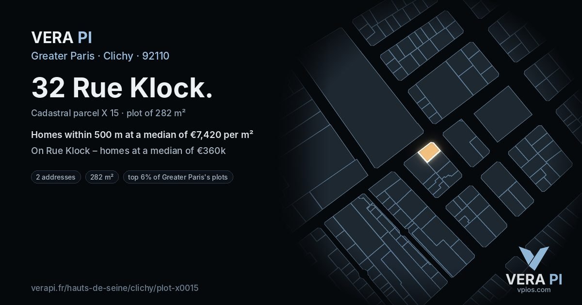 32 Rue Klock, Clichy at night – the plot lit, the parcels around coloured by the prices near them