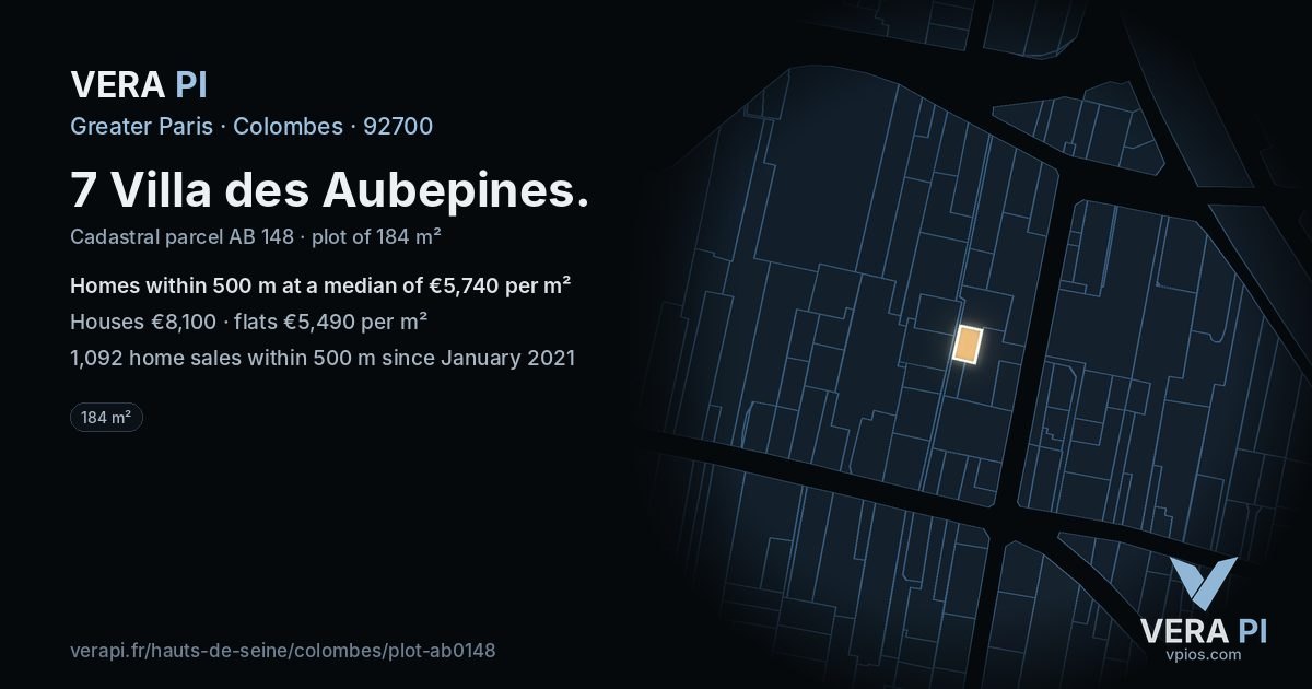 7 Villa des Aubepines, Colombes at night – the plot lit, the parcels around coloured by the prices near them