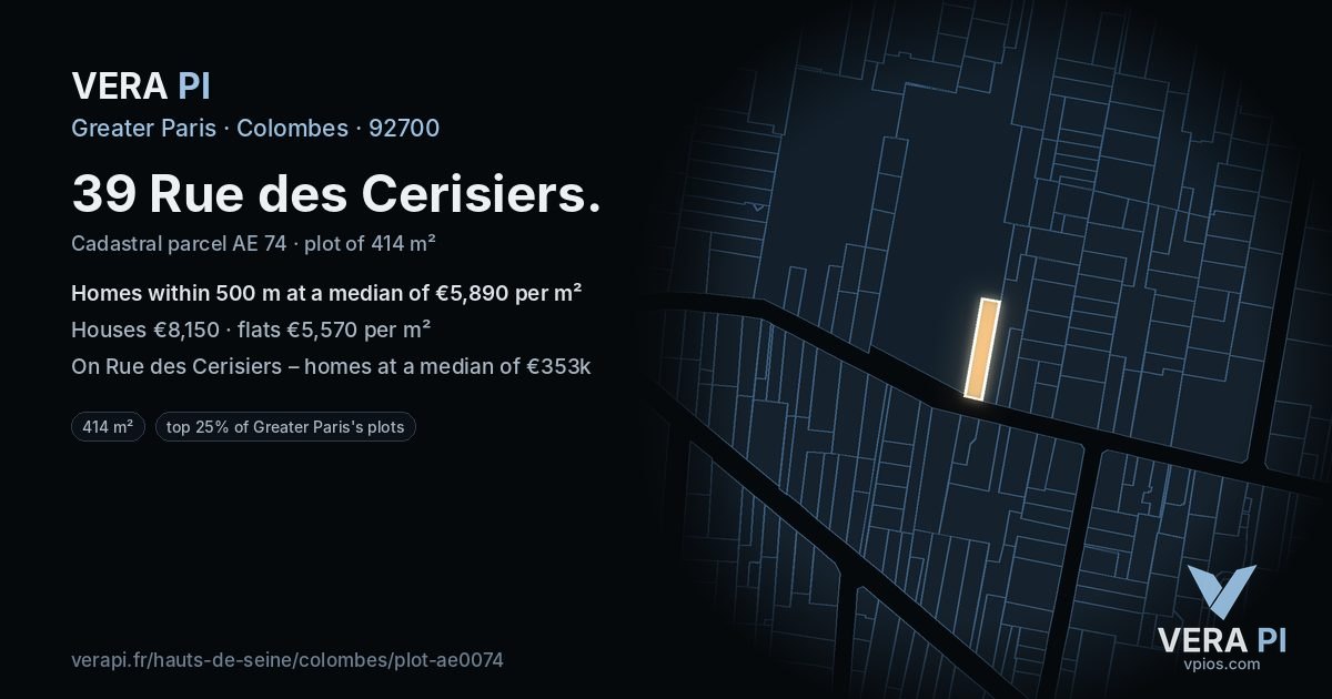 39 Rue des Cerisiers, Colombes at night – the plot lit, the parcels around coloured by the prices near them