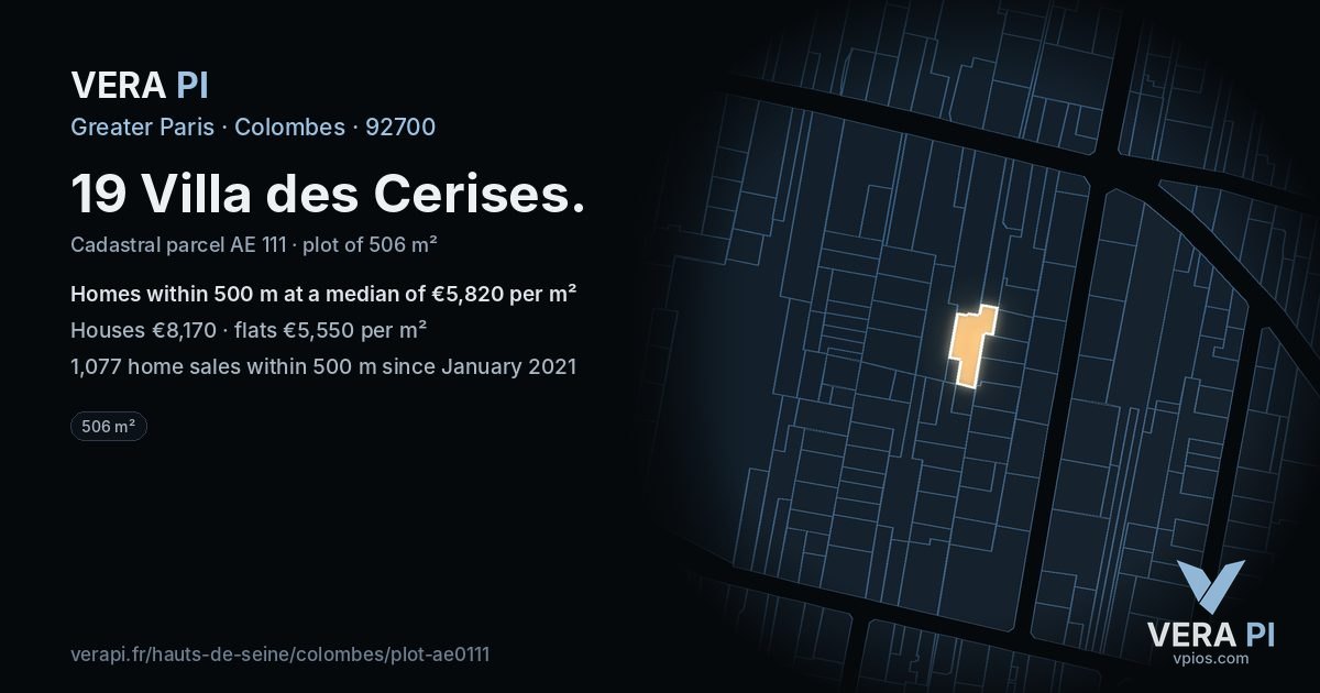 19 Villa des Cerises, Colombes at night – the plot lit, the parcels around coloured by the prices near them