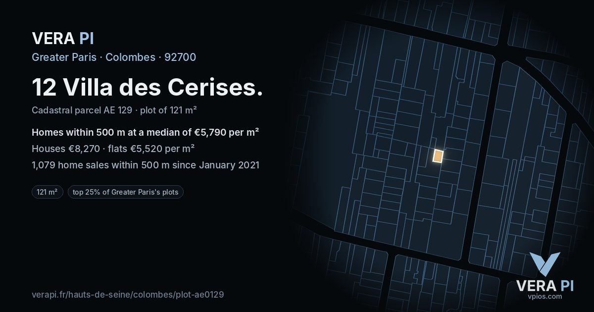 12 Villa des Cerises, Colombes at night – the plot lit, the parcels around coloured by the prices near them