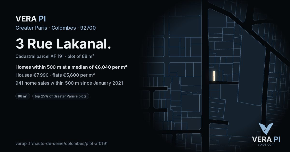3 Rue Lakanal, Colombes at night – the plot lit, the parcels around coloured by the prices near them