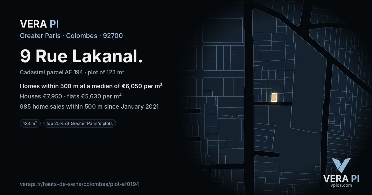 9 Rue Lakanal, Colombes at night – the plot lit, the parcels around coloured by the prices near them