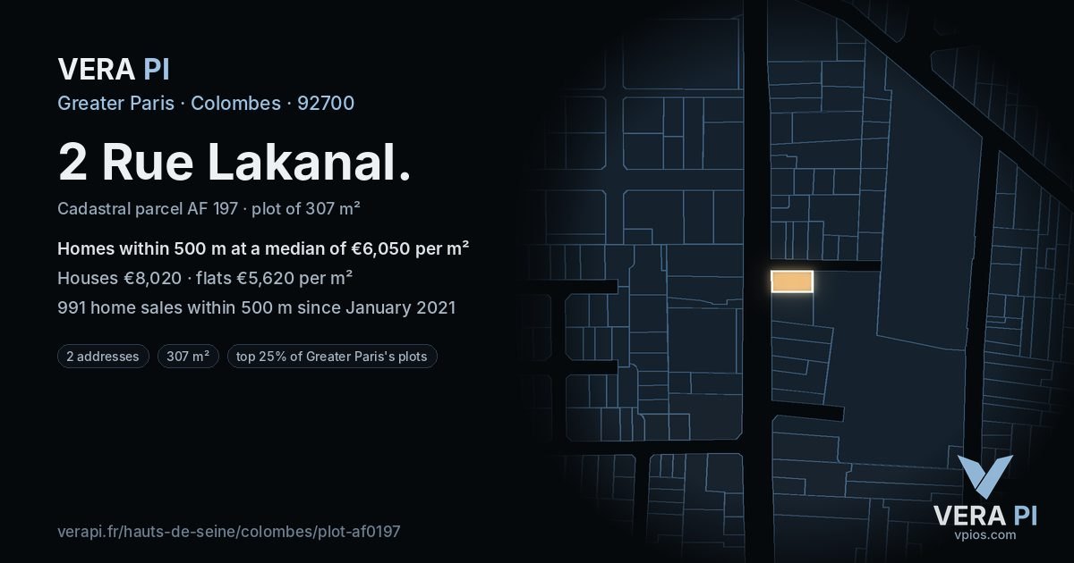 2 Rue Lakanal, Colombes at night – the plot lit, the parcels around coloured by the prices near them