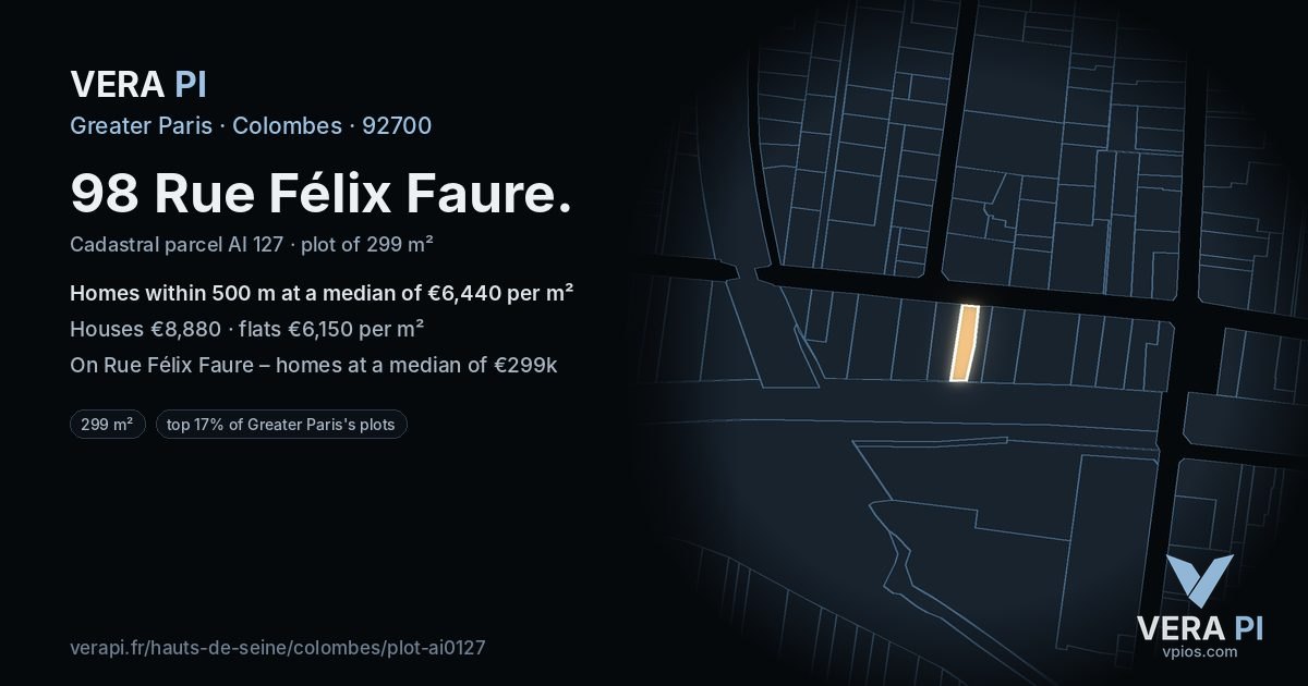 98 Rue Félix Faure, Colombes at night – the plot lit, the parcels around coloured by the prices near them