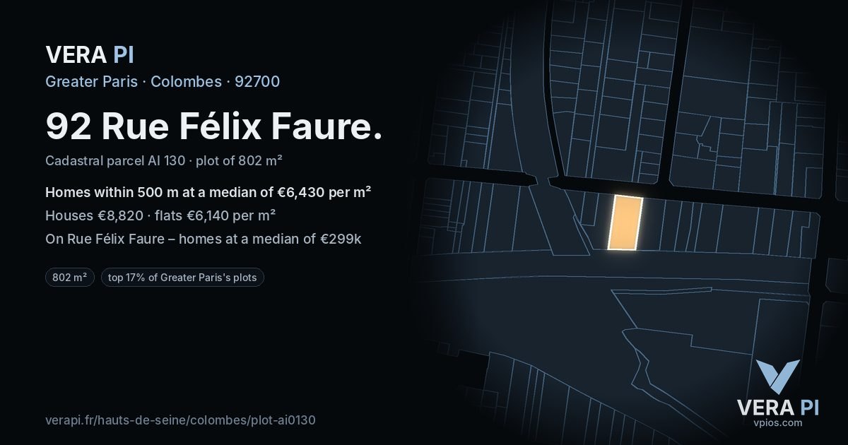 92 Rue Félix Faure, Colombes at night – the plot lit, the parcels around coloured by the prices near them