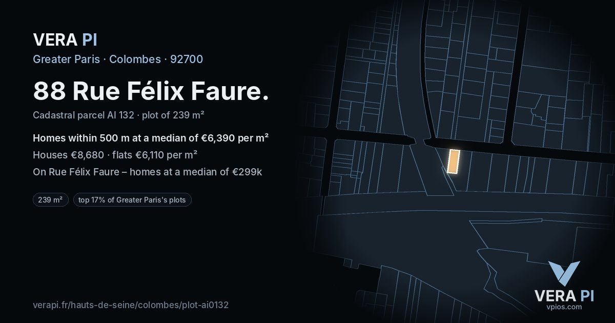 88 Rue Félix Faure, Colombes at night – the plot lit, the parcels around coloured by the prices near them