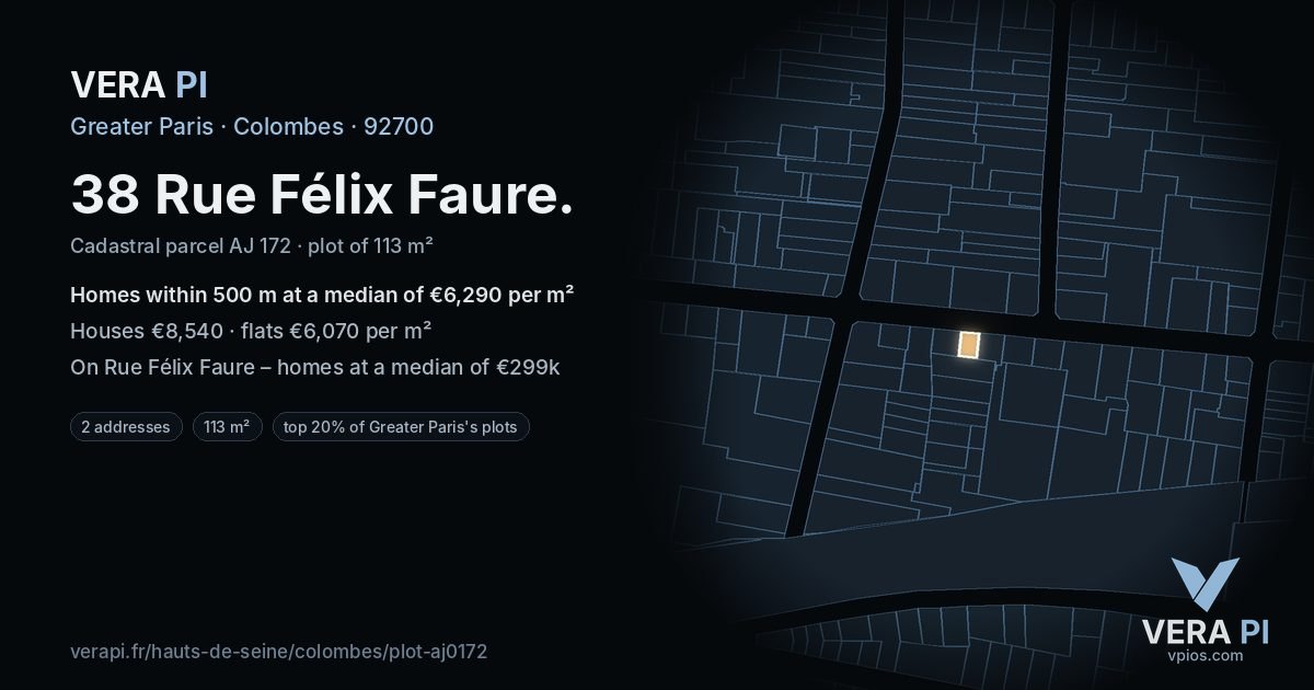38 Rue Félix Faure, Colombes at night – the plot lit, the parcels around coloured by the prices near them