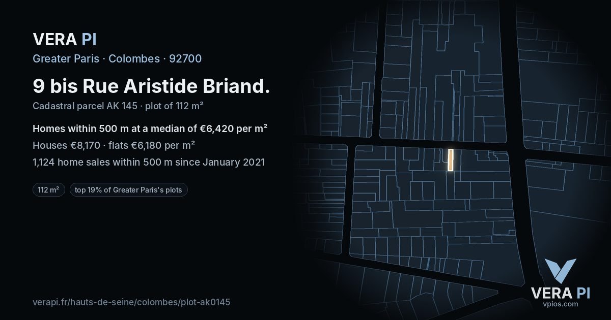 9 bis Rue Aristide Briand, Colombes at night – the plot lit, the parcels around coloured by the prices near them