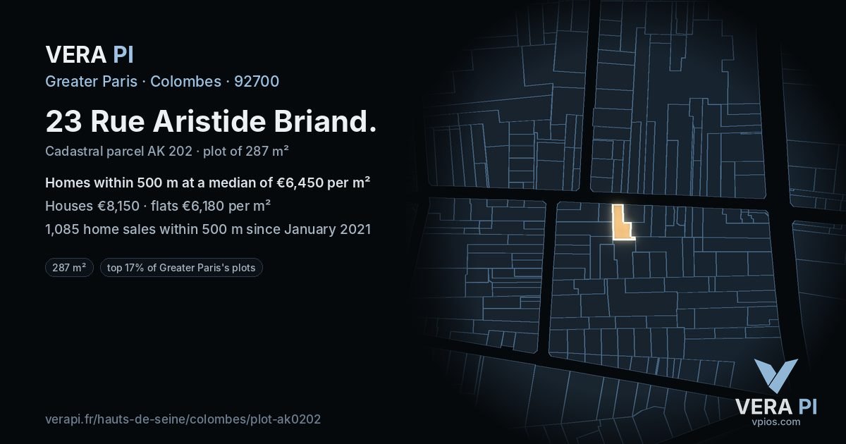 23 Rue Aristide Briand, Colombes at night – the plot lit, the parcels around coloured by the prices near them
