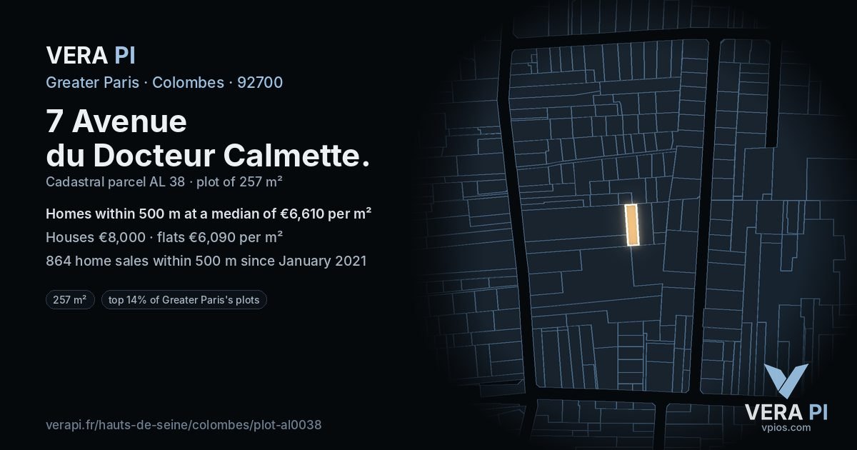 7 Avenue du Docteur Calmette, Colombes at night – the plot lit, the parcels around coloured by the prices near them