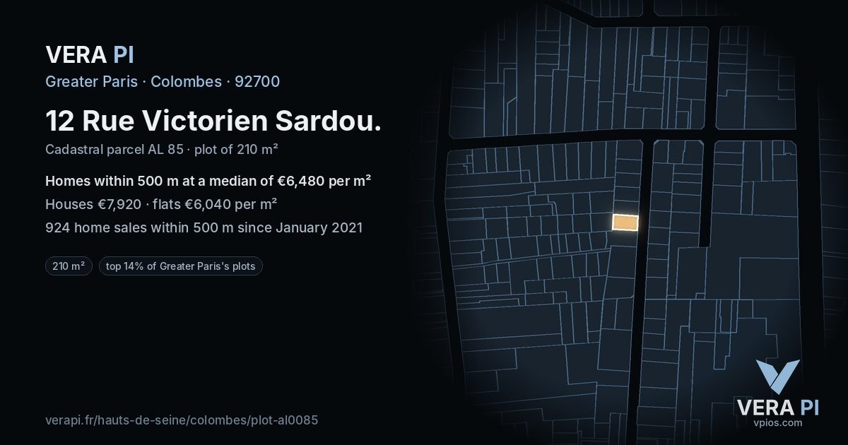 12 Rue Victorien Sardou, Colombes at night – the plot lit, the parcels around coloured by the prices near them