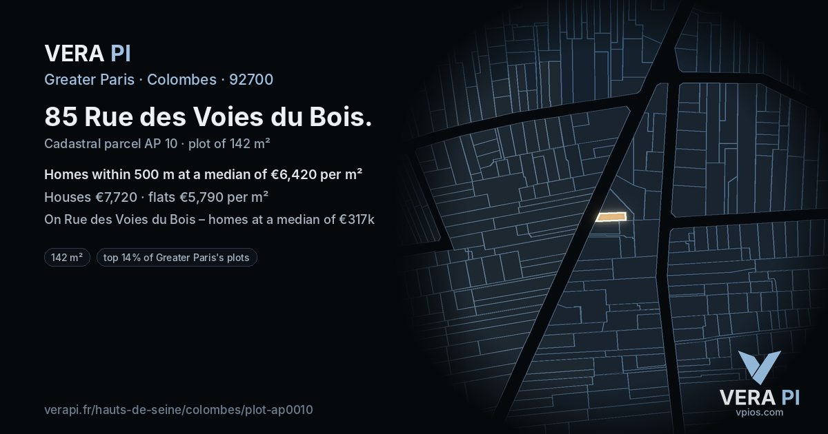 85 Rue des Voies du Bois, Colombes at night – the plot lit, the parcels around coloured by the prices near them