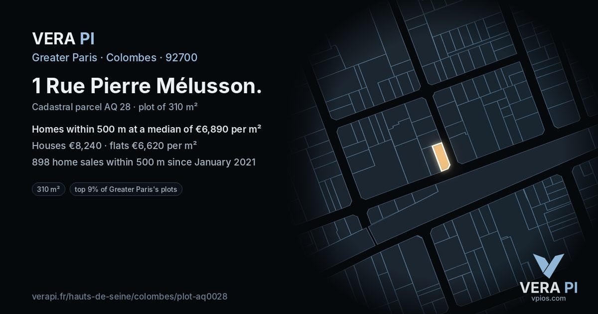 1 Rue Pierre Mélusson, Colombes at night – the plot lit, the parcels around coloured by the prices near them