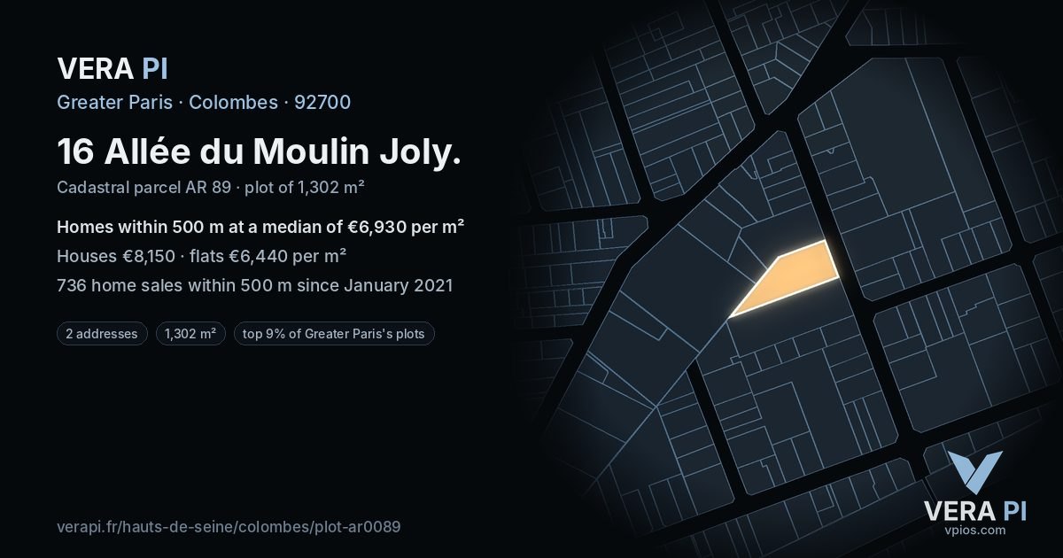 16 Allée du Moulin Joly, Colombes at night – the plot lit, the parcels around coloured by the prices near them